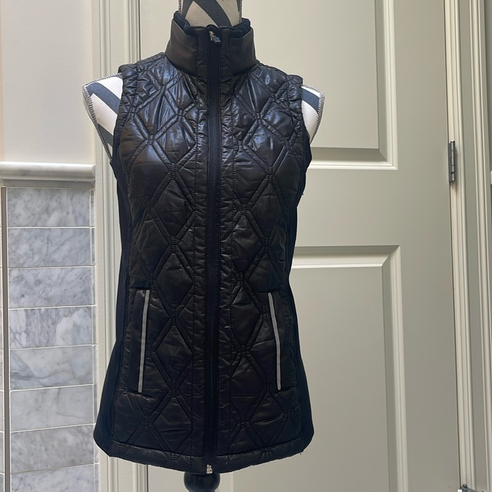XS black vest- Nanette Lepore